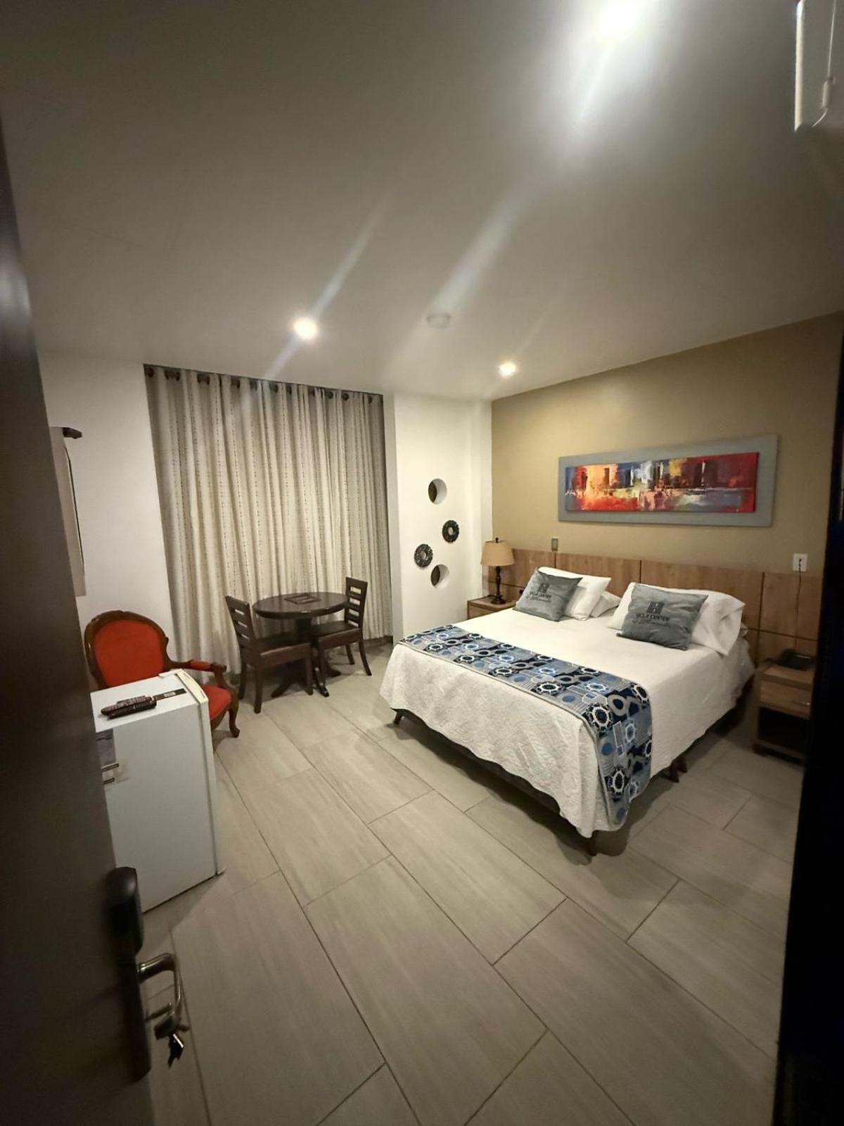 Hotel Ucla Center バジェドゥパル エクステリア 写真